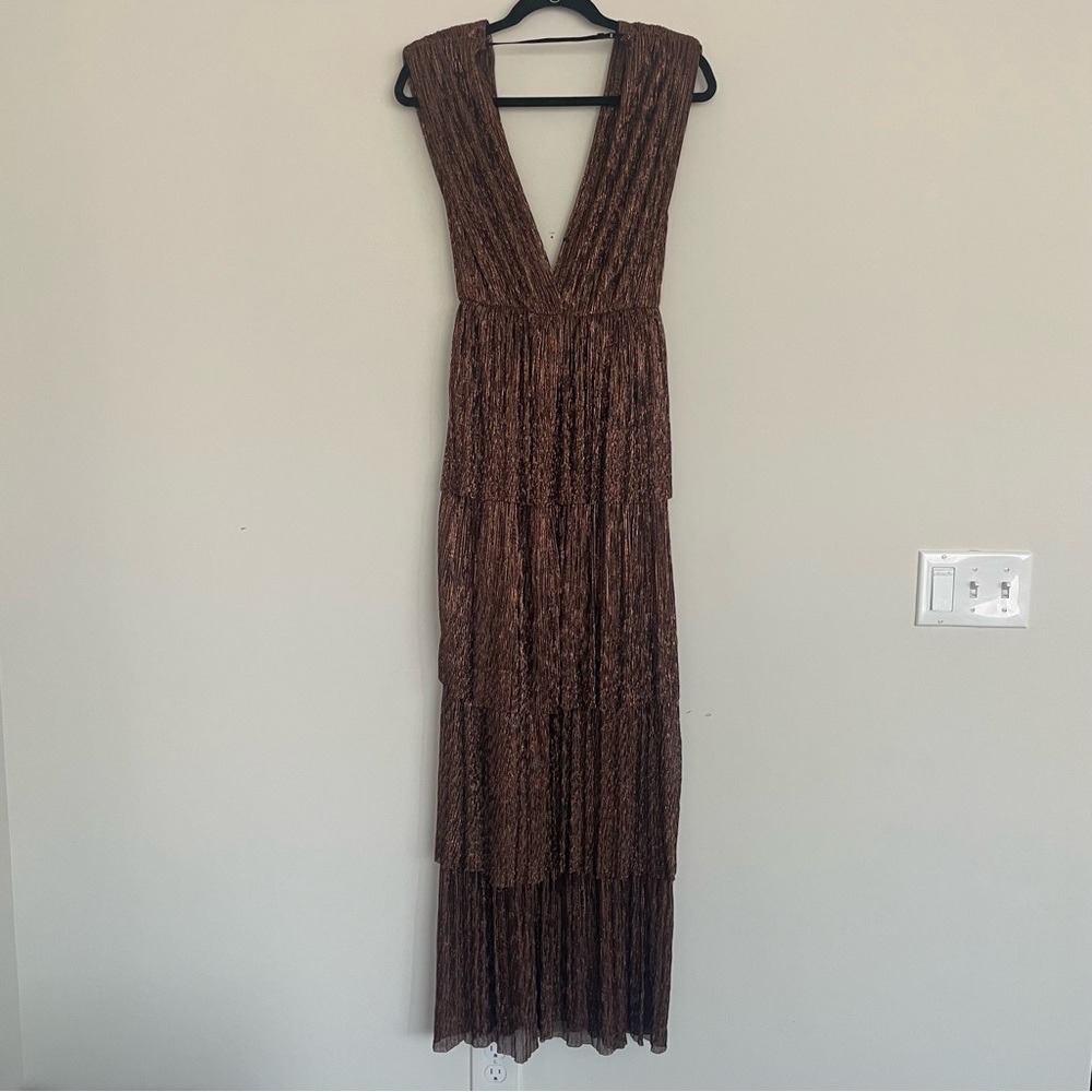 Sabina Musayev | Skylar Dress S Sleeveless V-Neck Tiered Metallic Plisse Maxi
